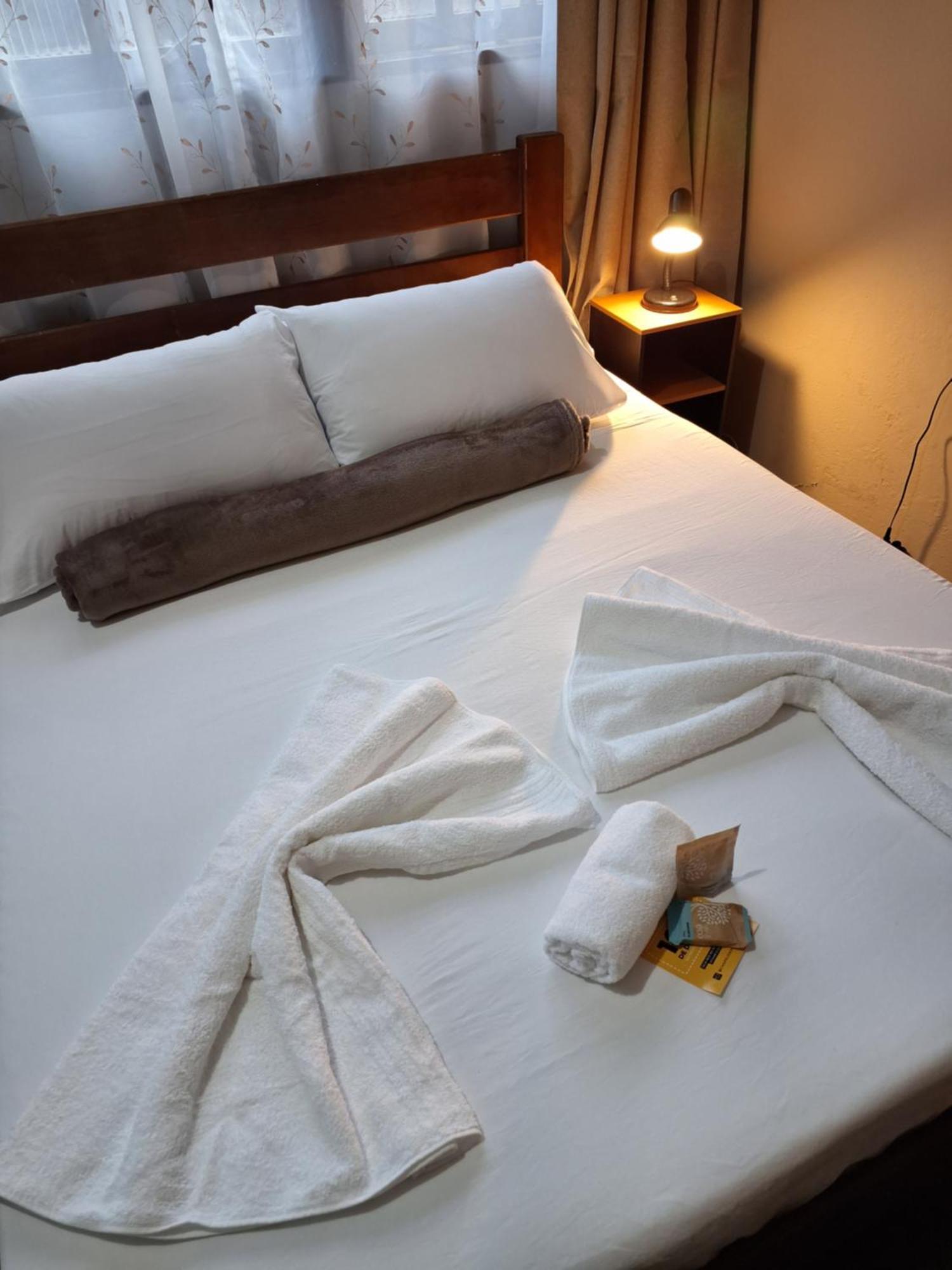 伊利亚孔普里达Chapeu De Sol - Area Gourmet, Tv, Internet, Roupas De Cama E Banho, Jardim, Horta E Pomar公寓 客房 照片